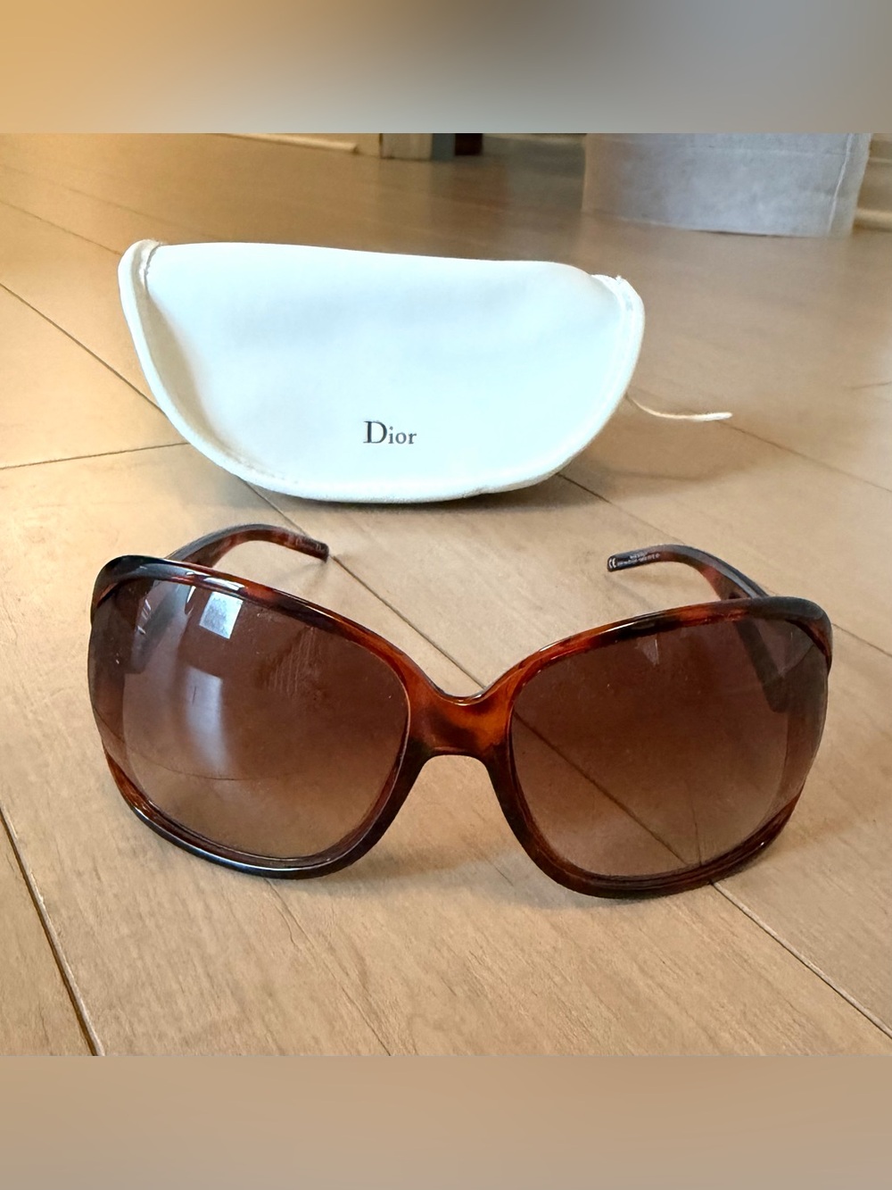 Dior Women’s Tortoiseshell Oversized Sunglasses - Brown Gradient Lenses